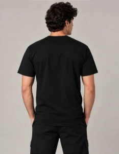 Camiseta Preta Skateboarder - Artesanato e Personalizados