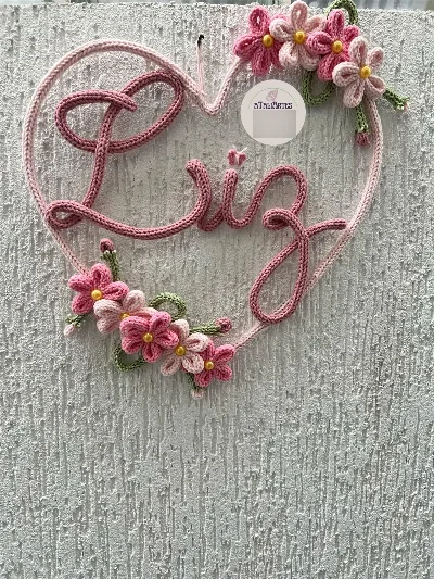 Guirlanda de Coração jardim personalizado em Tricotin - Artesanato e Personalizados