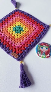 Toalhinha de Crochê com Tassels - Artesanato e Personalizados