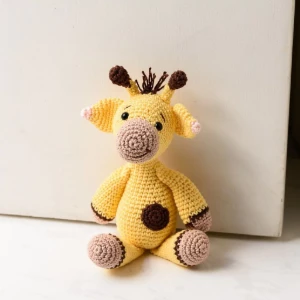 Girafinha Peso de Porta em Amigurumi - Artesanato e Personalizados