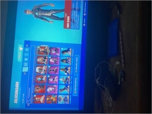 Vendo conta da epic: Fortnite:142 skins, maioria de loja