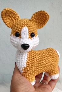 Amigurumi Mini Corgi - Artesanato e Personalizados