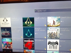 Conta PSN com 403 jogos + PSN Plus Essencial 1 ano - Outros