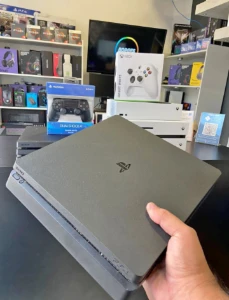 Ps4 slim - Products