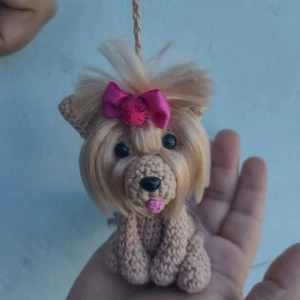 Chaveiro Yorkshire Terrier em Crochê - Artesanato e Personalizados