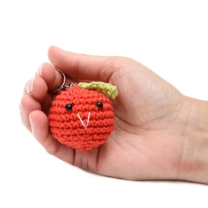 Chaveiro Mini Maçã Amigurumi - Artesanato e Personalizados