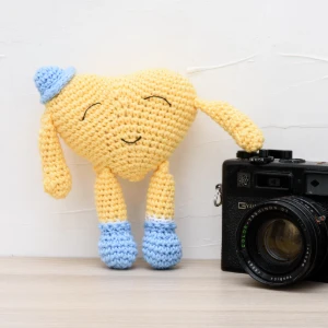 Coração com Chapéu em amigurumi - Artesanato e Personalizados