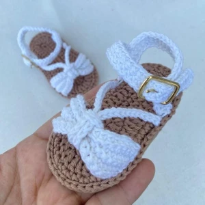 Sapatinho de Bebê em Crochê