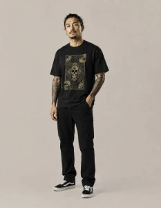 Camiseta Preta Cards of Skull - Tamanho P - Artesanato e Personalizados