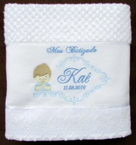 Toalha de Banho para Batizado Bordada e Personalizada - Artesanato e Personalizados
