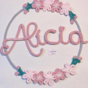 Porta Maternidade menina Flores com bordado em Tricotin - Artesanato e Personalizados