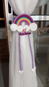 Prendedor de Cortina Arco-íris personalizado - Artesanato e Personalizados