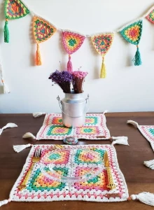 Kit Sousplats / Porta Prato Quadrado em Crochê (04 Peças) - Artesanato e Personalizados