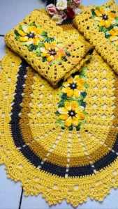 Tapete de banheiro em crochê - Artesanato e Personalizados