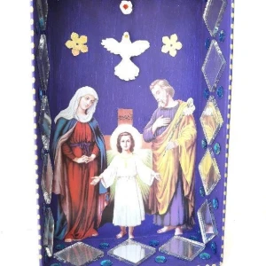 Relicário Sagrada Família com Divino - Roxo - Artesanato e Personalizados
