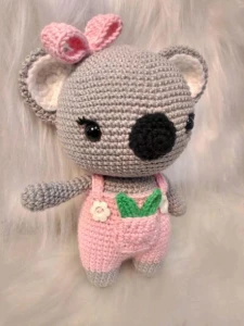 Amigurumi Coala Menina - Artesanato e Personalizados