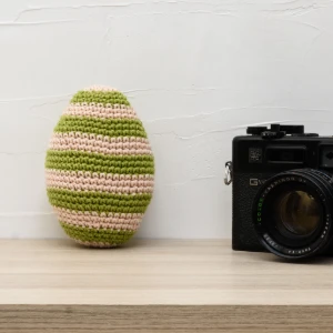 Ovo de Páscoa Esverdeado em amigurumi - Artesanato e Personalizados