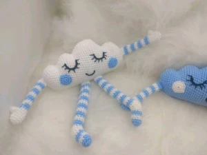 Amigurumi Nuvem de Crochê - Artesanato e Personalizados