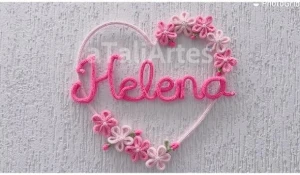 Porta Maternidade Coração Personalizado com Flores Tricotin - Artesanato e Personalizados