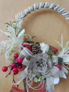 Guirlanda Rústica de Natal (32cm) - Artesanato e Personalizados