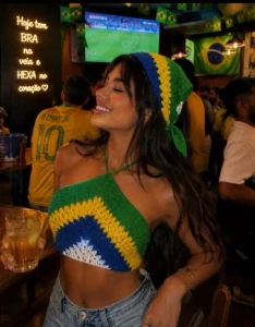 Bandana Brasil de crochê - Artesanato e Personalizados
