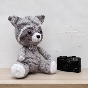 Guaxinim em Amigurumi - Artesanato e Personalizados