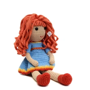 Boneca Valquíria em amigurumi - Artesanato e Personalizados