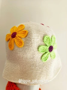 Chapéu bucket florido em Crochê - Artesanato e Personalizados