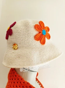 Chapéu bucket florido em Crochê - Artesanato e Personalizados