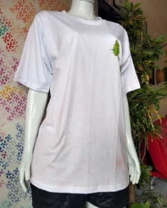 Camiseta três buddies - Artesanato e Personalizados