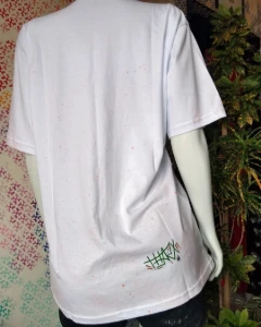 Camiseta três buddies - Artesanato e Personalizados