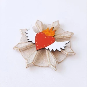 Enfeite Milagro Mexicano - Coração Flamejante com Asas - Artesanato e Personalizados