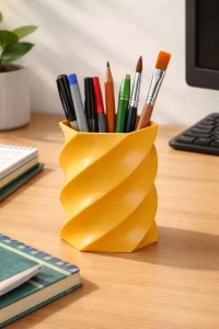 Porta-Canetas Espiral Torcido em Impressão 3D