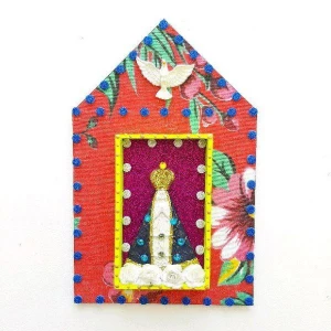 Capelinha de Madeira e Chita "N. S. Aparecida" - Artesanato e Personalizados