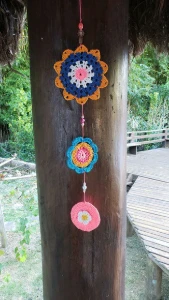 Enfeite de Parede em Crochê Flores - Artesanato e Personalizados