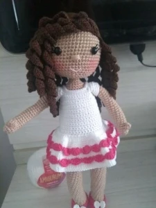 Boneca Esther - Artesanato e Personalizados