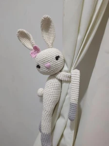 Amigurumi Coelha Menina - crochê - Artesanato e Personalizados
