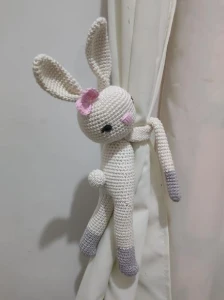 Amigurumi Coelha Menina - crochê - Artesanato e Personalizados