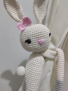 Amigurumi Coelha Menina - crochê - Artesanato e Personalizados