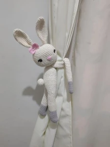 Amigurumi Coelha Menina - crochê - Artesanato e Personalizados