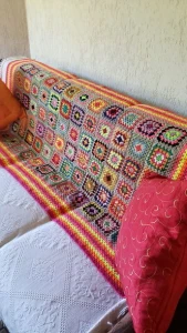 Manta Multicolorida em Crochê - Artesanato e Personalizados