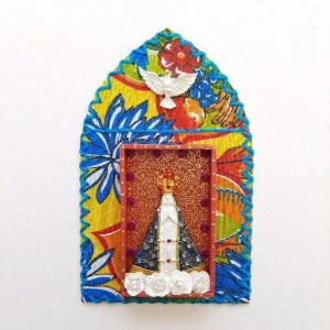 Capelinha de Chita Bordada "N. S. Aparecida" - Artesanato e Personalizados