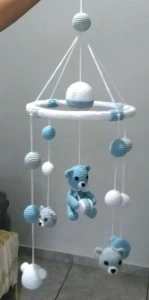 Mobile de Croche com Ursinhos e Bolinhas - Artesanato e Personalizados
