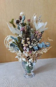 Mini arranjo com flores secas - Artesanato e Personalizados