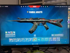 Conta diamante 3 com muitas skins - Valorant