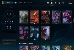 League of legends conta Platina 4 com passe 111Skins LOL