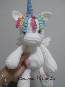 Unicórnio com Asas - Artesanato e Personalizados