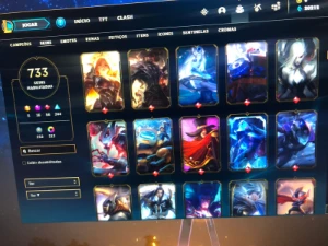 Conta de League Of Legends com quase 800 skins LOL