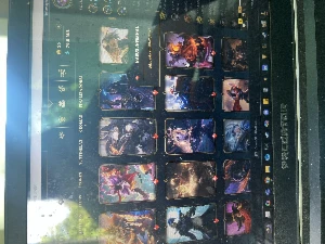 Conta Lol com várias + TFT com jinx humana - League of Legends