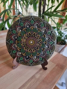 Mandala Decorativa Feita à Mão